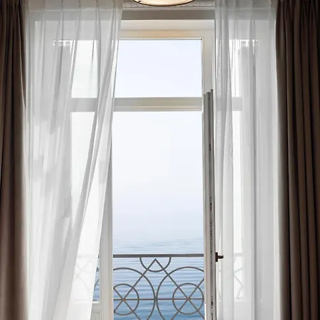 On - Small Luxury Of The World Hotel
