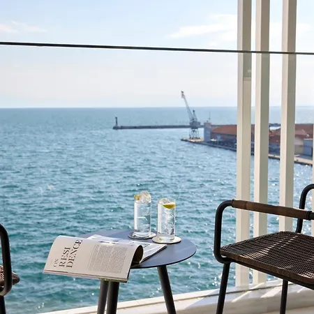 On - Small Luxury Of The World 5*