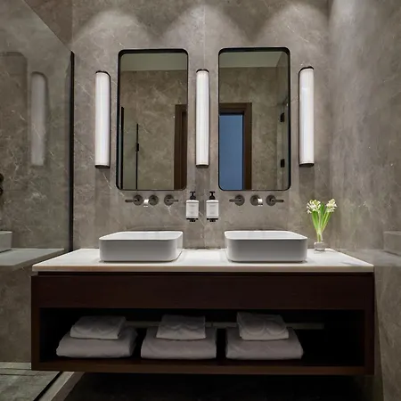 On - Small Luxury Of The World 5*