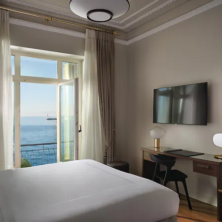 On - Small Luxury Of The World Szaloniki