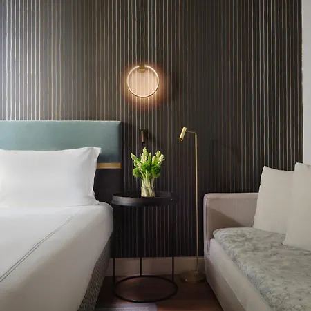 On - Small Luxury Of The World Szaloniki