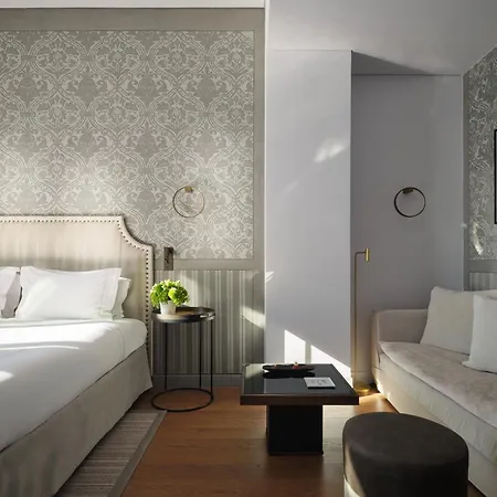 On - Small Luxury Of The World 5*
